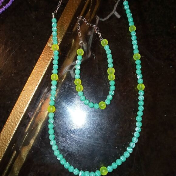 Jewelry bundle  - Picture 5 of 9